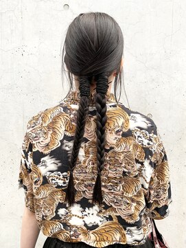 ラパンセヴェール(LA PENSEE VERT) 【LA PENSEE】ロングのドレスヘア