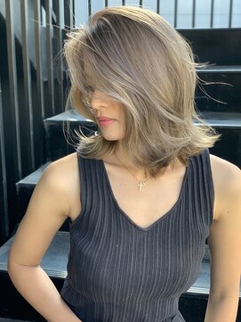 トルネード(TORNADO) フェイスフレーミングハニーベージュ