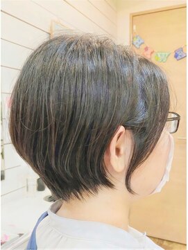 ラニハナクドウ(lanihana.kudo) +*~耳掛けくびれショート~*+
