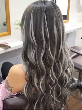 ディーシー 新宿店(D.C) アッシュ系ハイライトエクステ