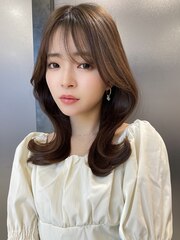 シースルーバングベージュカラーくびれミディアム【肥田亜沙美】