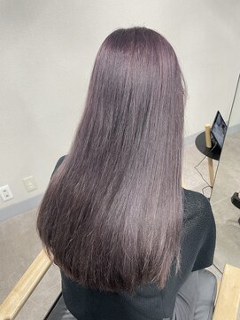 オグジュアリー 表参道(aux.) ラベンダーグレージュ【ayame】（表参道/青山）