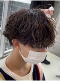 波巻きスパイラルパーマメンズマッシュツーブロックメンズパーマ