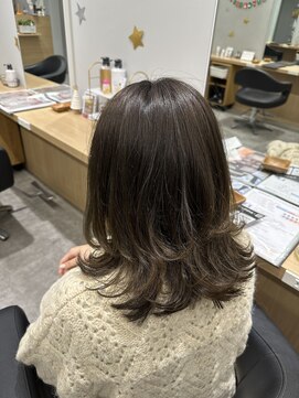 ジャパンデザイナーズアカデミー 赤み消し♪オリーブベージュ　【堺・深井】