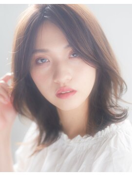 エミュ 新宿(emu) 大人可愛いレイヤーミディアム