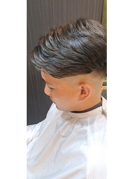 バーバーバー 高砂店(BARBER-BAR) スキンフェード