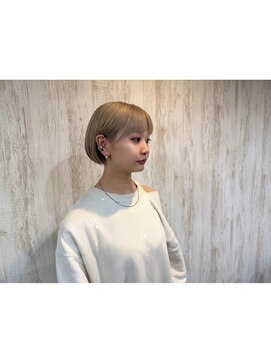 ソフ(soff) (ミニボブ)ブロンドヘアー