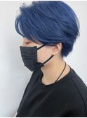 ブルーヘア×ニュアンスショート