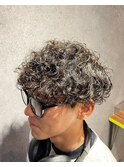 スパイキーショートブルーブラックスパイラルパーマ メンズ