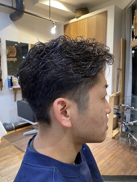 ヘアーアンドリラクシング キャビン(Hair&Relaxing CABIN) ビジネスアップバング