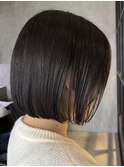 前下りミニボブ切りっぱなしボブタッセルボブ黒髪ショート