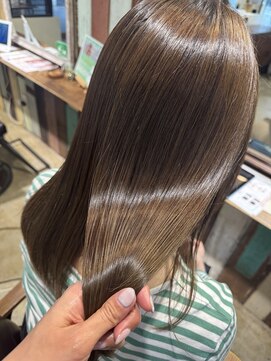 セブンベルベット(7 Velvet) 【髪質改善カラー // 横松ゆかり】