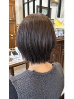 ハグヴィアン(HUG BIEN)&nbsp;レイヤーボブ×オリーブグレージュ