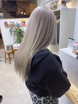 オリビアヘアー(OLIVIA HAIR) ハイトーン×お顔周りローライトデザインカラー×最高峰ケア