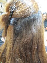 ヨシユキコンディショニング&nbsp;ダメージレスな縮毛矯正「強いくせ毛～ダメージ毛まで対応」２７