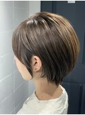 大人かわいい☆丸みショート☆モノトーンベージュ