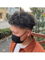 ヒカリ バイ イサミ 西川口(Hikari by ISAMI)&nbsp;韓国マッシュスペインカールスパイキーショート〈理容室〉西川口