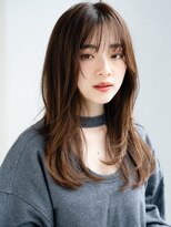 エインアンリー 表参道(AIN.ANLY.)&nbsp;フェイスレイヤーエアリーカールシアーカラー鎖骨ミディアムボブ