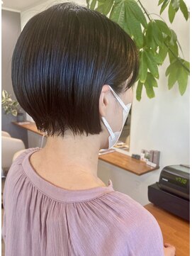 サロンドフォイユ(salon de Feuilles) 耳かけボブ
