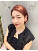 大人のショートボブ×赤っぽカラー