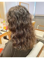 エヌアンドエー 草加店(N&A)&nbsp;大人女子の外国人風プードルパーマ 髪質ケアトリートメント