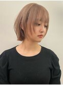 ハイトーンカラー外国人風ボブ切りっぱなし外ハネナチュラルボブ