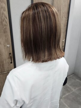 シャムオーツー 国分寺(CHAM:O2) ハイライト/切りっぱなし/ボブ/ベージュカラー/ケアブリーチ