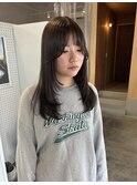 レイヤーカット　韓国ヘア　ロングヘア　ベージュカラー