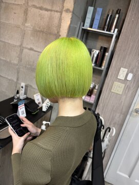 ラフィット 香椎(lafit) ブリーチカラー×ライムグリーン×髪質改善
