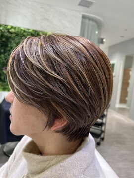 エアー 福岡(AIR) ハイライトショートボブ
