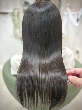 ルヴェール 北方店(LeVert) 髪質改善/艶髪/ストレートスタイル/アッシュブラウン