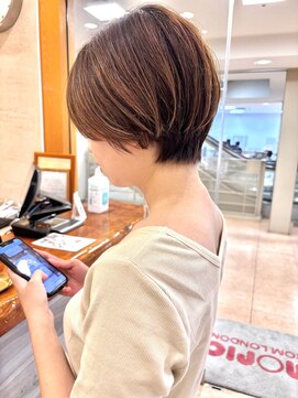 モリオ フロム ロンドン サッポロファクトリー店(morio FROM LONDON) morio/札幌ショート/前下がりショート/大人ショート丸みショート