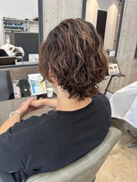 MEN’S HAIR/サーフカール/刈り上げセンターパート/船橋