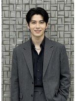 ウィーニード 名古屋(WENEED)&nbsp;【佐久間】センターパート/サンウォン風メンズスタイル