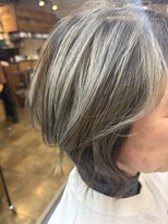 コレットヘアー ザモリオカ(Colette HAIR the MORIOKA)&nbsp;グレイヘアハイライト