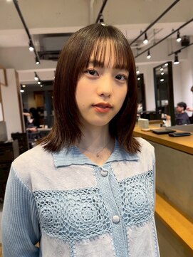 アカラ(acala) レイヤーミディアム【20代30代40代/イルミナカラー/髪質改善】