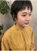 ショートに軽くパーマ