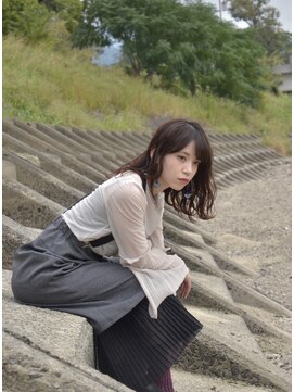 アルジャーノン グリーン(ALGERNON GREEN) 波ウェーブ×ミディ【松本直己】