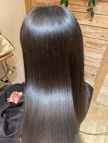 ヘアリゾート粋 新宿三丁目本店&nbsp;艶髪ストレート/髪質改善/縮毛矯正