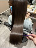 美髪のすすめ　グレージュストレート【髪質改善/新宿】