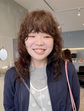 ナループロア ハチ(Nalu pu loa hachi) レイヤーパーマ/顔まわりパーマ/ウェーブパーマ