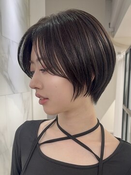 エリマ 横浜西口(elima) 横浜西口ショートカットくびれショートベージュカラー韓国30代