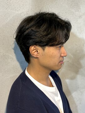 ニアウ 高崎店(Niau) フェザーパーマメンズセンターパート群馬高崎眉毛韓国