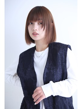 切りっぱなしボブ/ミルクティーベージュ/透明感カラー/レイヤー