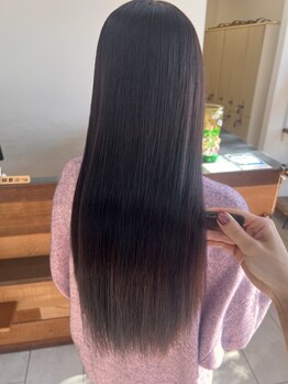 フィール アドバンス 袋井(feel advance)の写真/紫外線で蓄積されたダメージ、カラーやパーマで傷んだ髪の内部まで、しっかりと潤いを届ける集中ケア◎