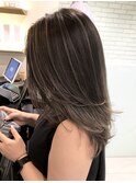 外国人風ハイライトバレイヤージュ ベージュ レイヤーカットM714
