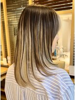 ソー 銀座(SAUT) ハイトーンデザインカラー/ポイントブリーチ/レイヤーカット