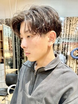 アイドットプラスサッポロ 札幌(i.+SAPPORO) 刈り上げショートニュアンスパーマ韓国マッシュ　O2