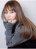 ナチュラルストレート＆透明感ブラウンカラー