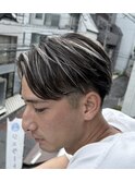 ハイライトカラー  センターパート ホワイトハイライト